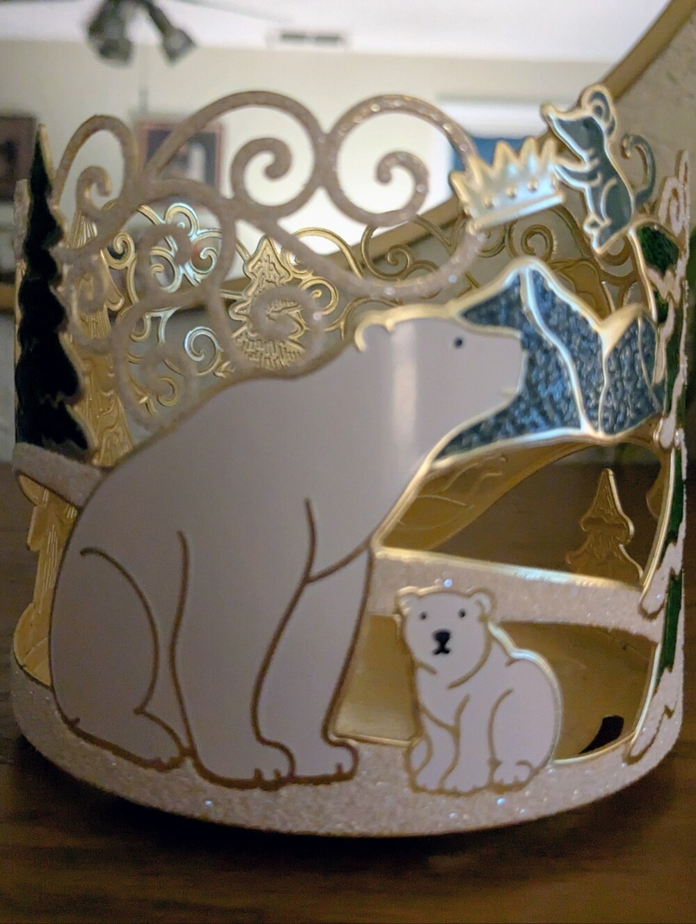 Bath & Body Works Gold Polar Bear 3 Wick Candle Sleeve Penguin Winter Christmas